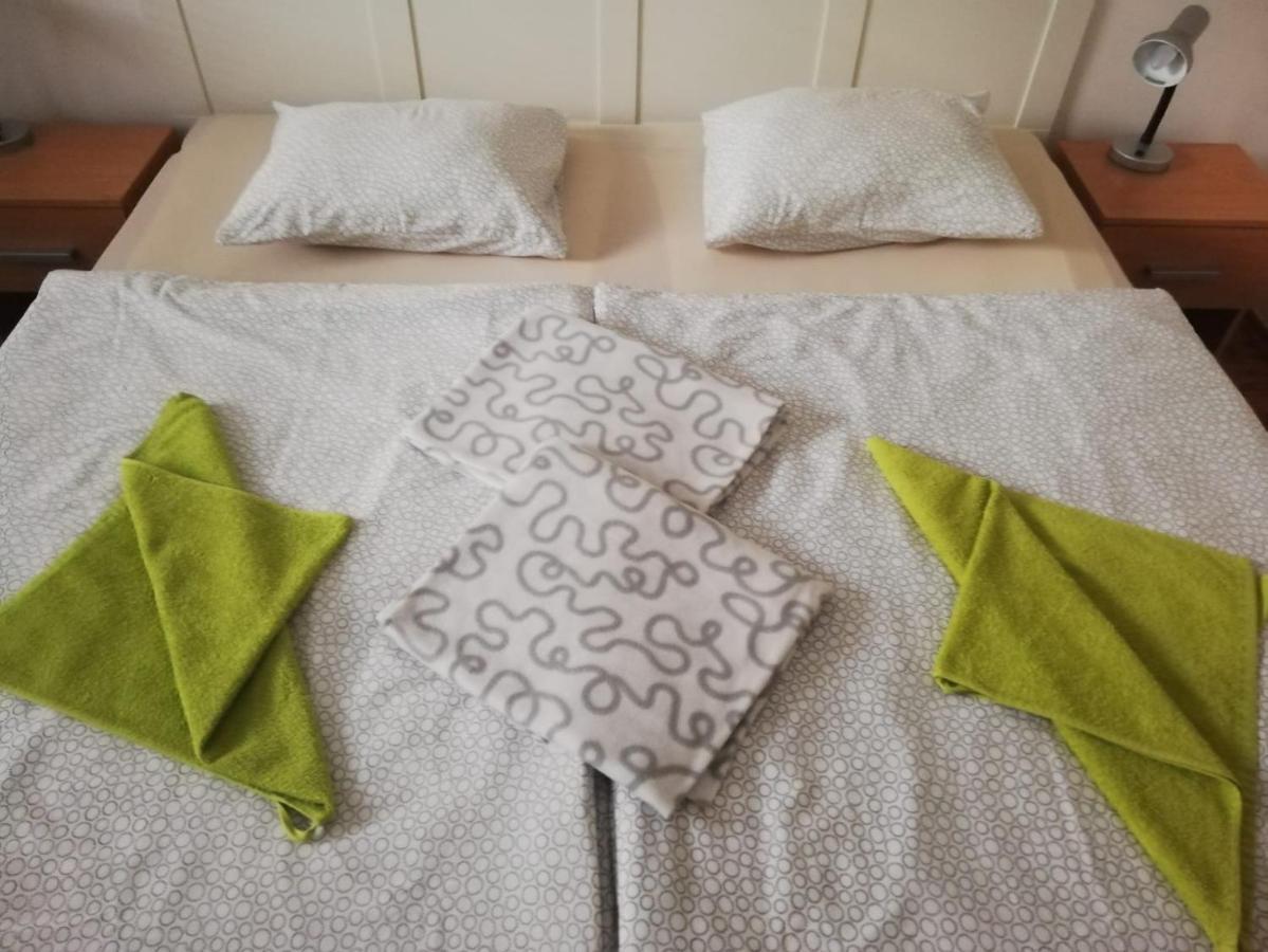 Apartman Bystrica City & Parking Banská Bystrica Dış mekan fotoğraf